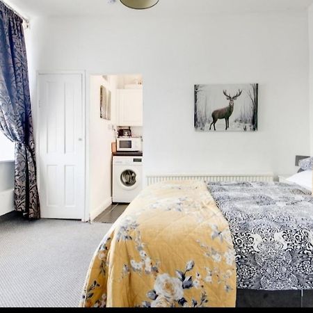 Hooton Apartment 1 Bed Kilnhurst Kültér fotó